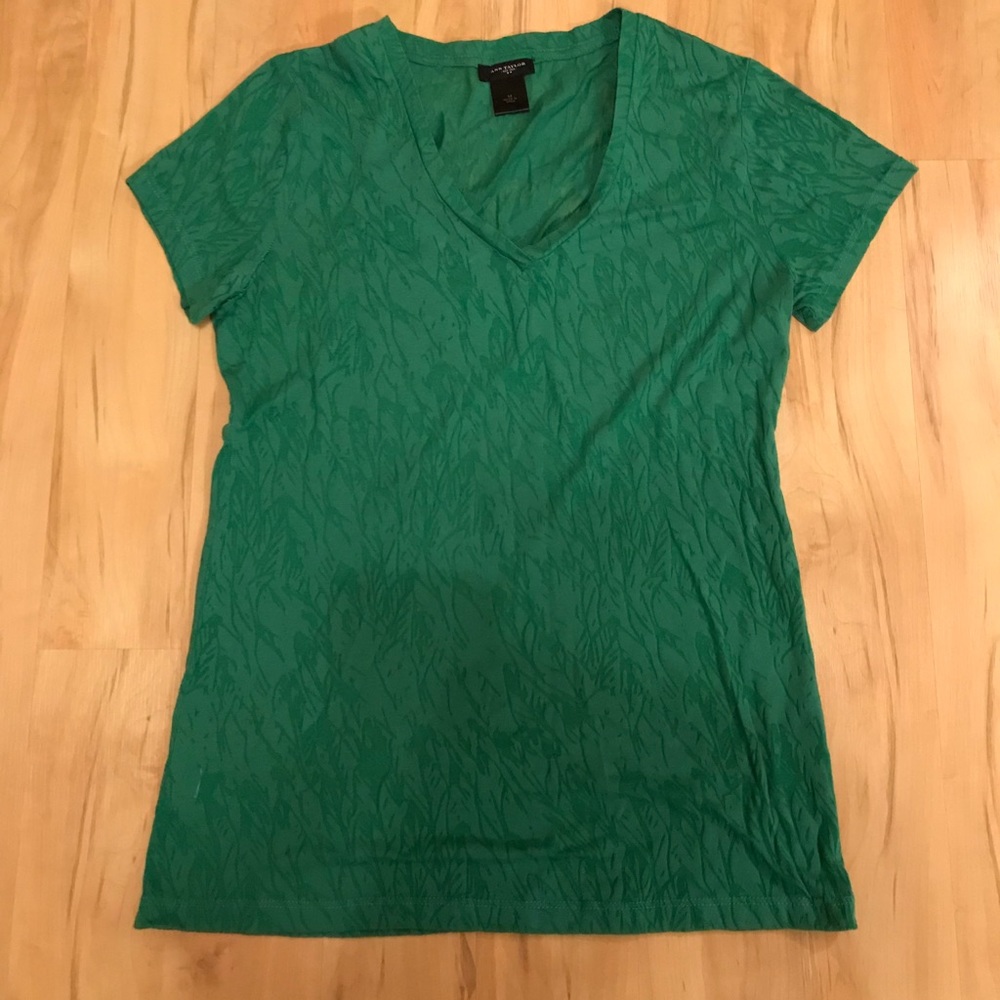 Ann Taylor Emerald Green Feather Burn-out T-shirt